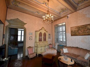 Rustico / Casale in vendita a Montegrosso d'Asti