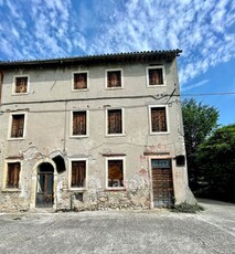 Rustico/Casale in Vendita in Via CA DEL BOSCO a Soave