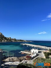 Trilocale vista mare a Palermo