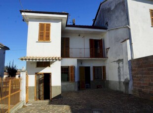 Villa a Schiera in vendita a Montegrosso d'Asti