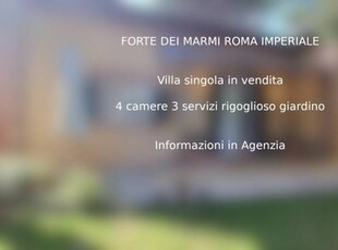 Villa in Vendita a Forte dei Marmi Centro