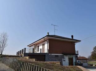 Villa in vendita a Isola d'Asti