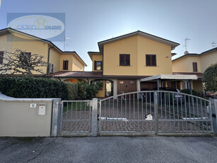 Villa in vendita a Molinella - Zona: Molinella