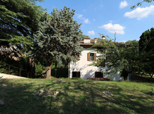 Villa in vendita a Pianoro - Zona: Montecalvo