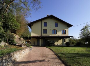 Villa in vendita a San Paolo Solbrito