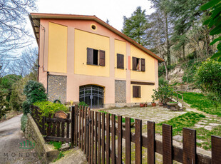 Villa in vendita a Sasso Marconi - Zona: San Leo