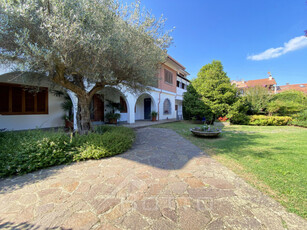 Villa in vendita a Sostegno - Zona: Sostegno