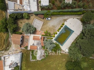 Villa in Vendita in Via Camillo Benso Conte di Cavour a Noci