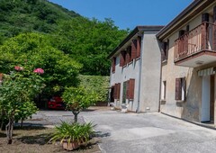 Villa bifamiliare in Via Cengolina, 22, Galzignano Terme (PD)