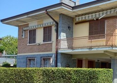 Villa in Via Nuvolino, 8, Monzambano (MN)