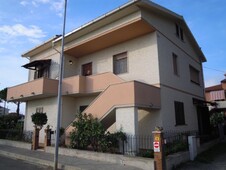 Villa bifamiliare in vendita a Rosignano Marittimo Livorno Vada