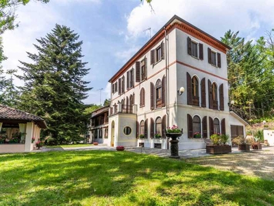 Villa Singola in Vendita ad Asti - 590000 Euro