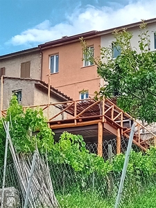 Terratetto ristrutturato in zona Vallecchia a Pietrasanta