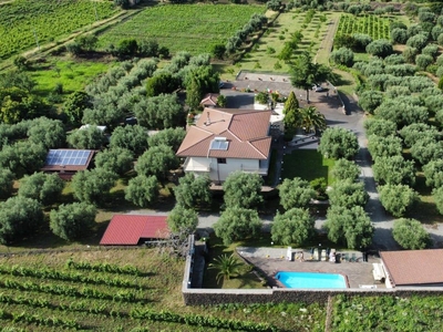 Villa in vendita a Randazzo Catania Montelaguardia