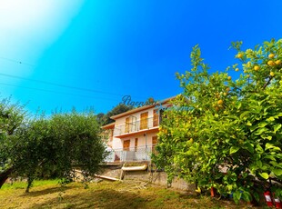 Villa in vendita a Sanremo