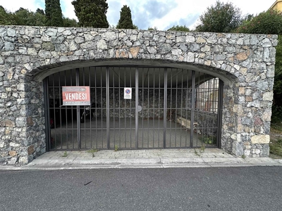 Garage / posto auto in vendita a Noli Savona