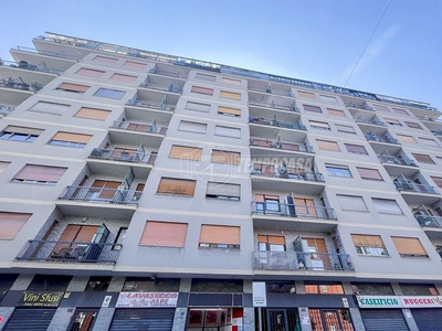 Vendita Appartamento Via lanzo, 183, Torino