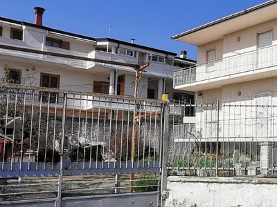 Casa Indipendente in Via Fratelli Bandiera, 22, Caserta (CE)