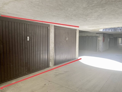 Garage / posto auto in vendita a Bernareggio Monza Brianza