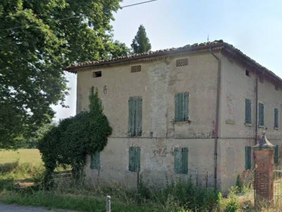 Rustico casale in vendita a Correggio Reggio Emilia