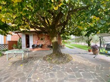 Villa Bifamiliare con giardino, Lucca monte san quirico