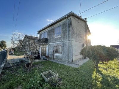 Casa indipendente con giardino a Legnago