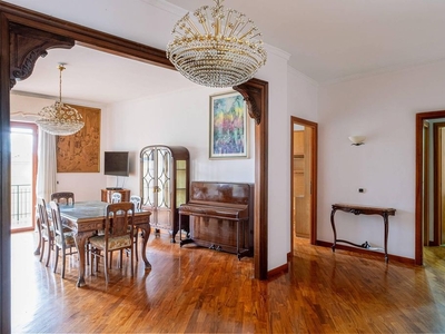 Appartamento di lusso di 120 m² in vendita Napoli, Campania