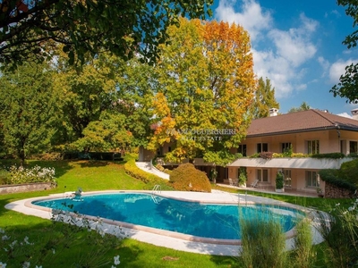 Esclusiva villa di 1150 mq in vendita Via Alcide De Gasperi, Casatenovo, Lecco, Lombardia