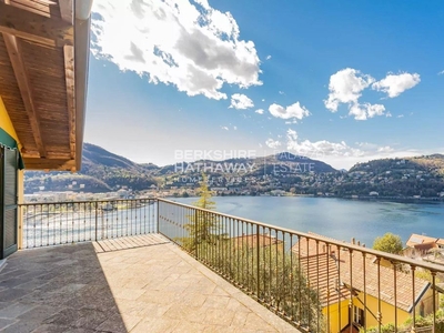 Prestigiosa villa di 270 mq in vendita salita peltrera, Como, Lombardia