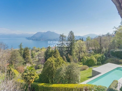 Prestigiosa villa di 290 mq in vendita Per Brisino, Stresa, Piemonte