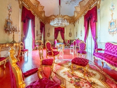 Prestigioso appartamento di 440 m² Piazza Vittorio Emanuele II, 3, Andria, Barletta - Andria - Trani, Puglia