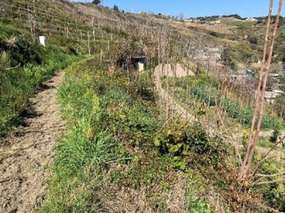 Terreno in vendita in via coste d'agnano, Pozzuoli