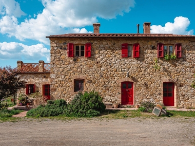 Villa in vendita, Castellina Marittima le badie