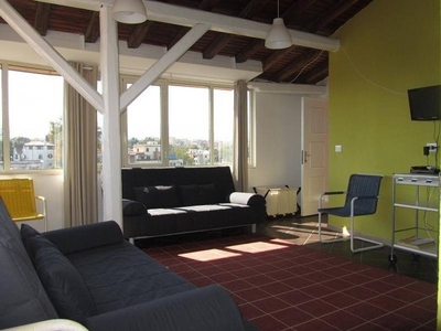 Accogliente appartamento con vista sulla spiaggia, wifi e balcone