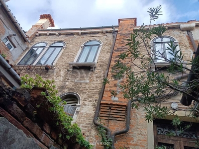 Appartamento in in vendita da privato a Venezia cannaregio, 3437