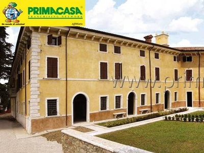 Appartamento in vendita a Sant'Ambrogio di Valpolicella via Cesare Battisti, 192