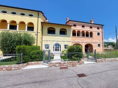 Appartamento in vendita a Sant'Ambrogio di Valpolicella via Maso
