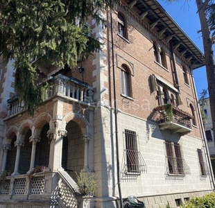 Appartamento in vendita a Verona via Valdonega