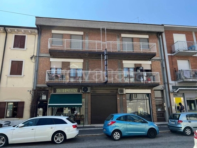 Appartamento in vendita a Villafranca di Verona via Camillo Benso di Cavour, 26