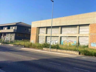 Capannone Industriale in vendita a Silvi via Statale Adriatica Sud Via Statale Adriatica Sud, 159