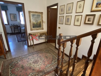 Casa a Schiera in vendita a Cavarzere via g. Matteotti n.20 - bis Cavarzere (ve)