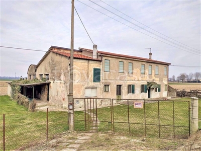 Casa Indipendente in vendita a Cavarzere cavarzere via Madonne, 40