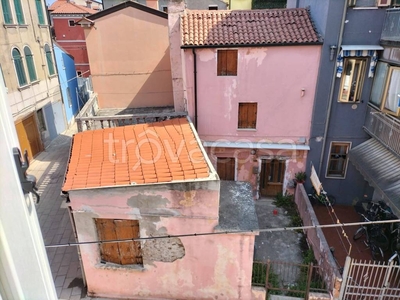 Casa Indipendente in vendita a Chioggia viale San Marco, 1012