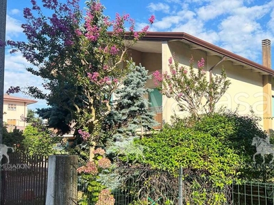 Casa Indipendente in vendita a Jesolo strada Provinciale Jesolana