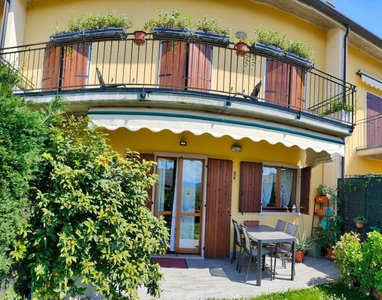 Casa Indipendente in vendita a Torri del Benaco località Crosetta