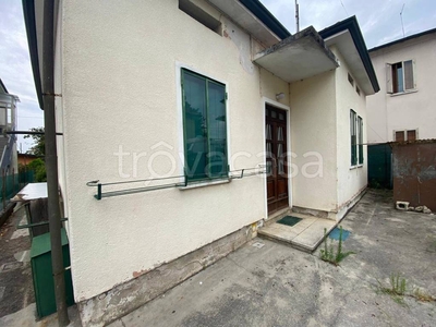 Casa Indipendente in vendita a Vicenza via Cereda