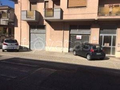 Negozio in vendita a Pescara via Alcide De Gasperi