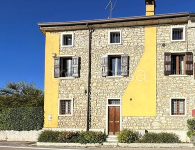Appartamento in vendita a Sant'Ambrogio di Valpolicella via Giare, 298A