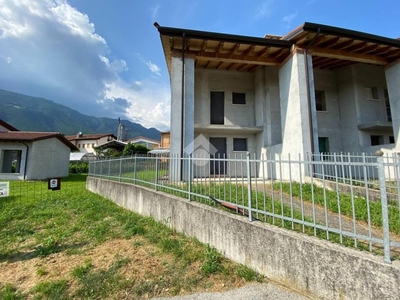 Villa a Schiera in vendita a Borso del Grappa via Asolana
