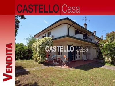 Villa a Schiera in vendita a Caorle porto s. via dei foscari